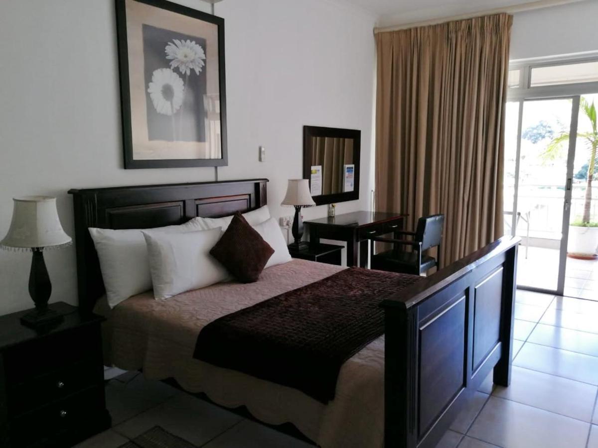 Sunset Boulevard Riverlodge 帕尔 外观 照片